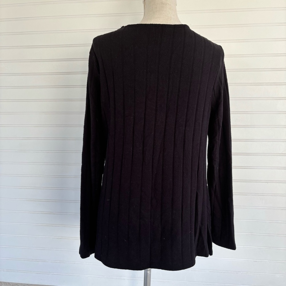 Liz Claiborne sweater Size Medium - Picture 2 of 7